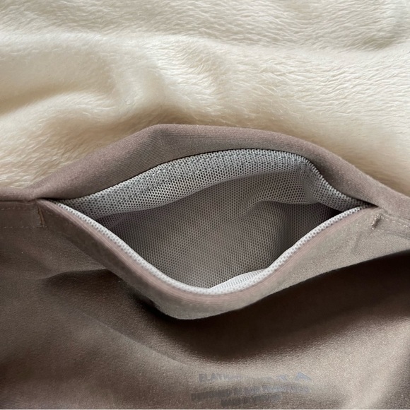 Athleta Elation Watercolor Stripe 7/8 legging size S - Picture 10 of 12